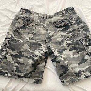 Amazon Essentials Men’s cargo shorts